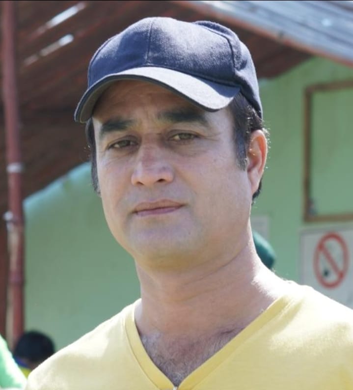 Momin Khan image